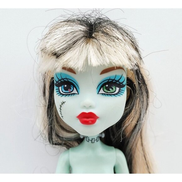 Mattel Monster High Frankie Stein Doll 2008 - Picture 2 of 4